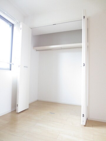 エーリ・フノマージュの物件内観写真