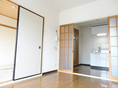 ラヴィアンの物件内観写真