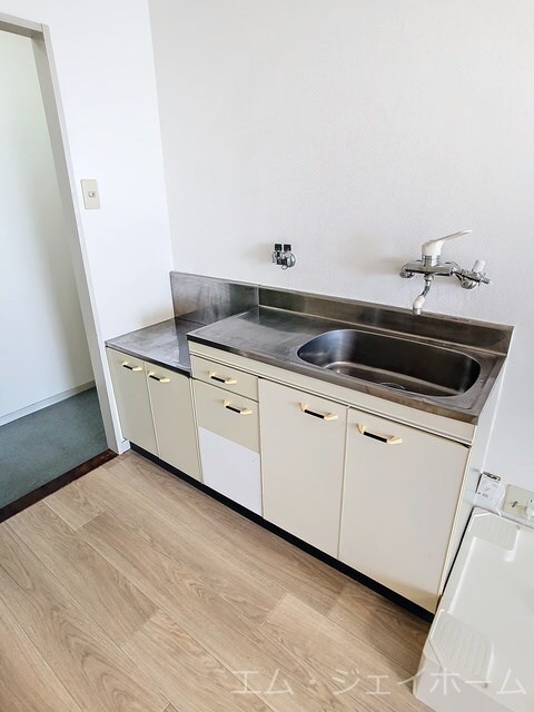 シャトレービルの物件内観写真