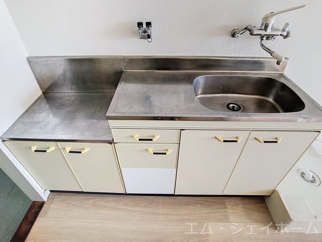 シャトレービルの物件内観写真