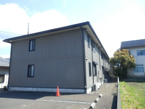 フルーレ高砂の物件外観写真