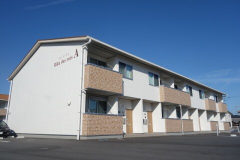 リクデロワAの物件外観写真