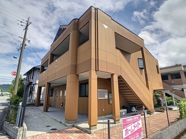 エルブライトの物件外観写真