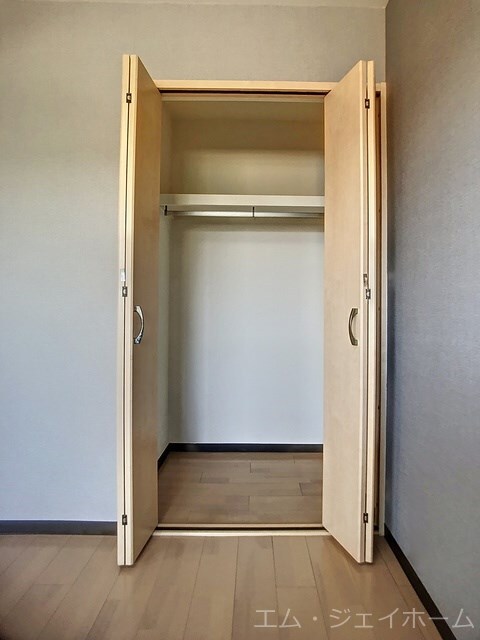 レジデンス・ジャパン３の物件内観写真