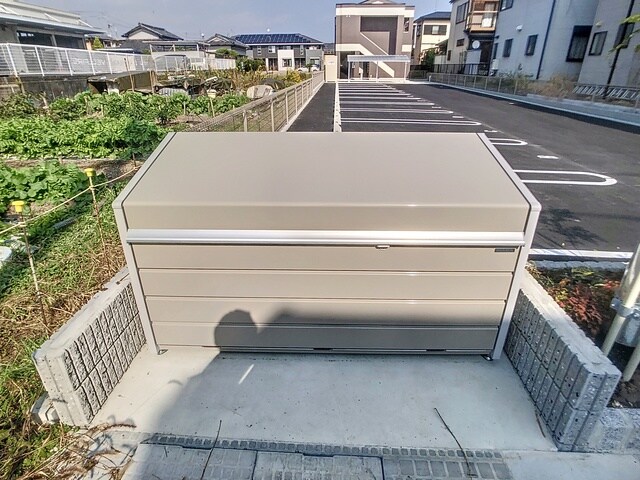 フロンティアの物件内観写真