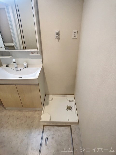 フロンティアの物件内観写真