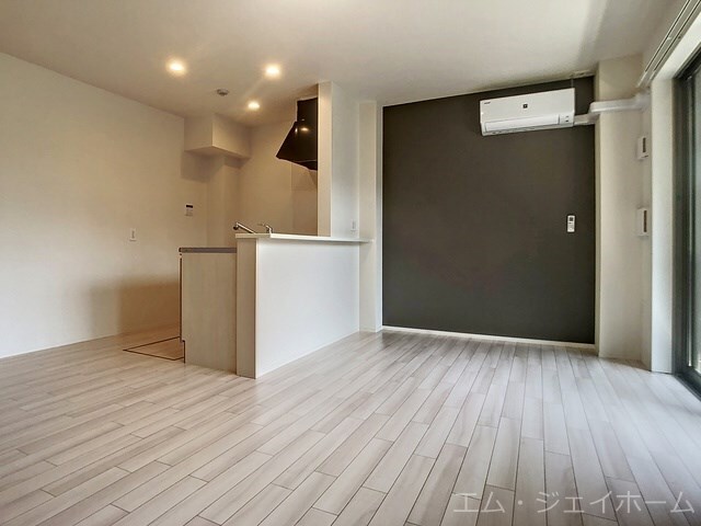 フロンティアの物件内観写真