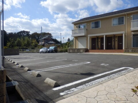 レイクビューの物件外観写真