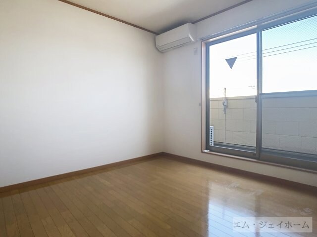 グレイスコートつるの物件内観写真