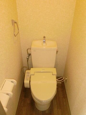 フローラルコートの物件内観写真