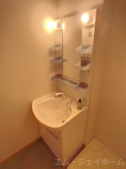 ウィン オカダヤの物件内観写真