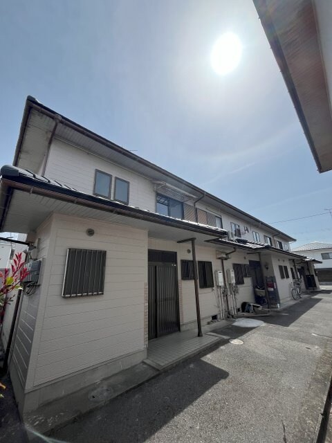 ハイツ泉の物件外観写真