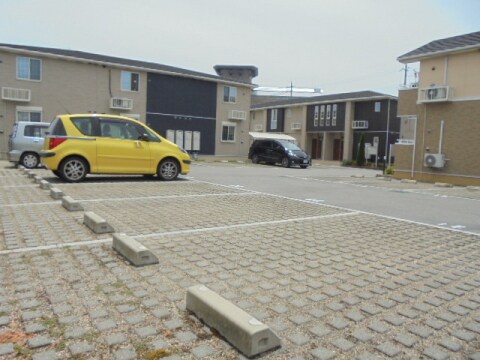 サウス　ウェルズⅢの物件外観写真