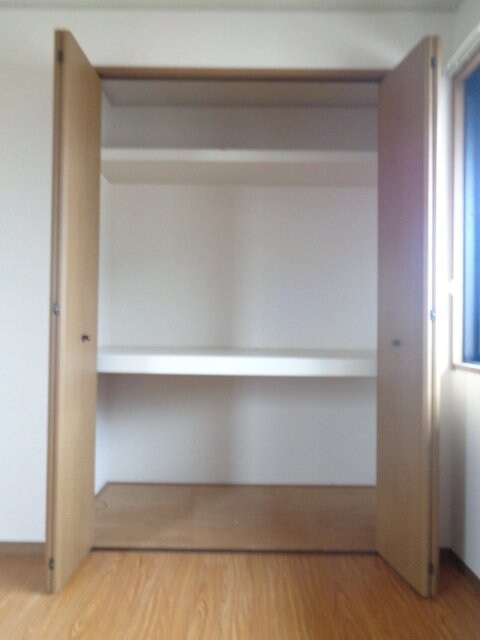 メゾン・ラ・コート弐番館の物件内観写真