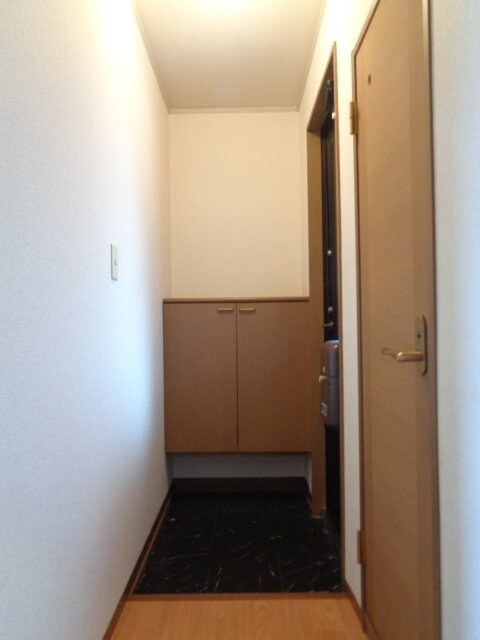 メゾン・ラ・コート弐番館の物件内観写真