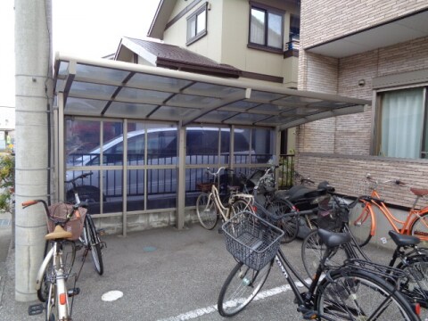 センターウイングの物件外観写真