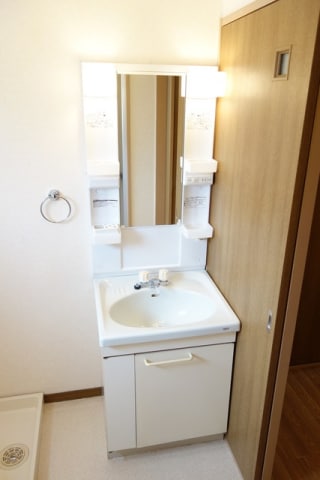 SurplusみくもCの物件内観写真