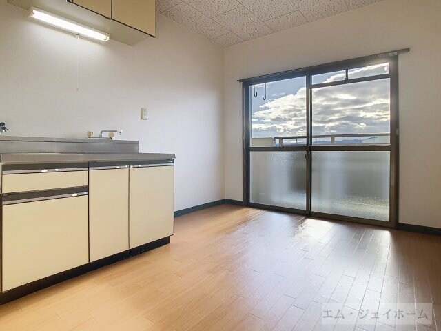 グランベールJINの物件内観写真