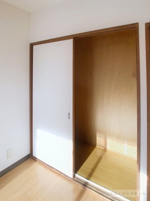 グランベールJINの物件内観写真