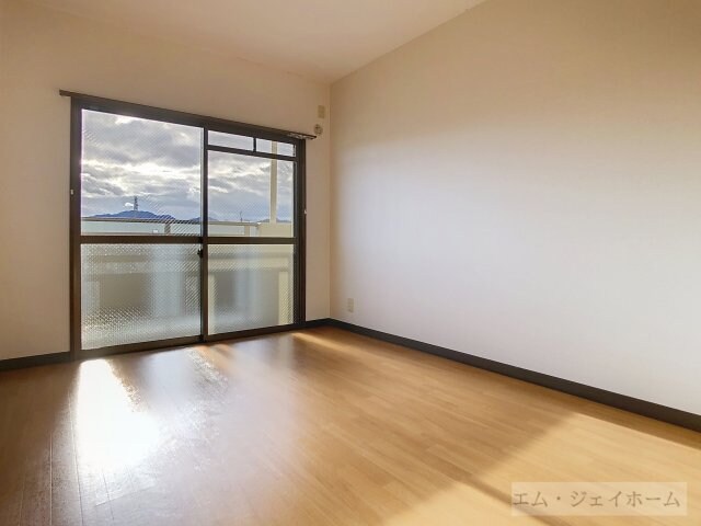 グランベールJINの物件内観写真