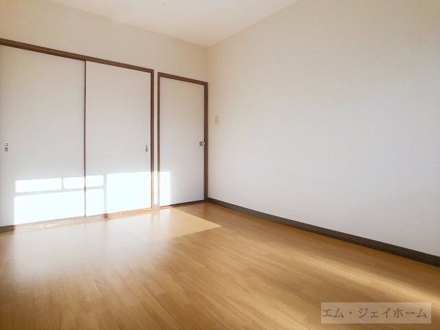 グランベールJINの物件内観写真