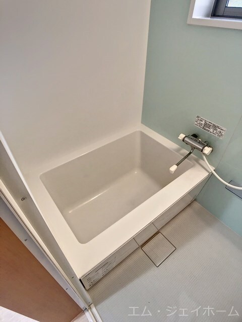 鷹飼マンションの物件内観写真