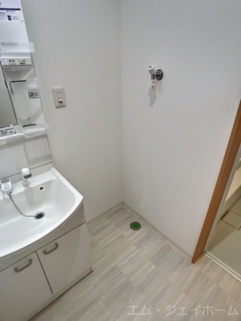 鷹飼マンションの物件内観写真