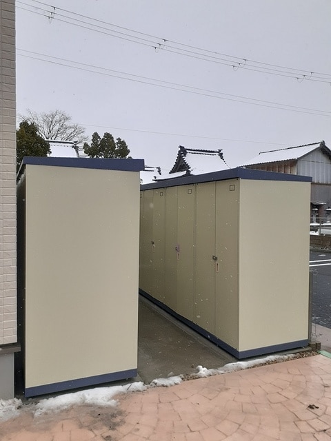 ヴォルペロッソの物件外観写真