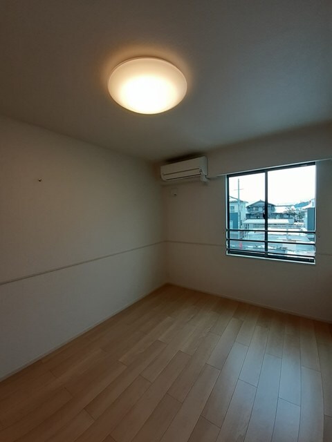 ヴォルペロッソの物件内観写真