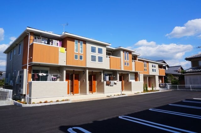 プリート　カーサの物件外観写真