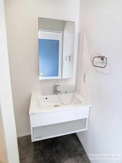 カリーナの物件内観写真