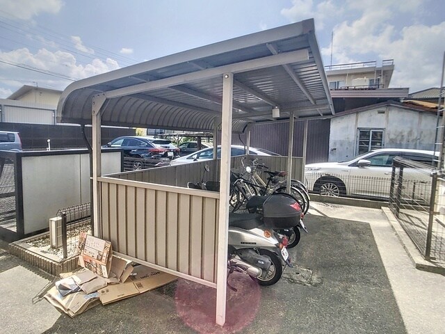 ウィン オカダヤの物件外観写真