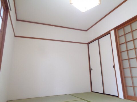 ハイネスグリーン貴生川の物件内観写真