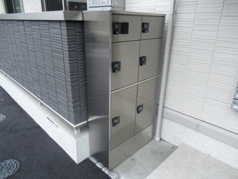 ホワイトクレイン野洲の物件外観写真