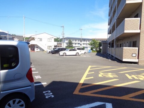 ヒルサイド名坂の物件外観写真