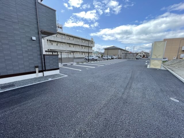 ボヌールメゾンｋａｓｕｇａの物件外観写真