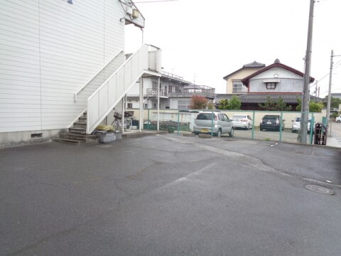 ハイツリプルⅡの物件外観写真