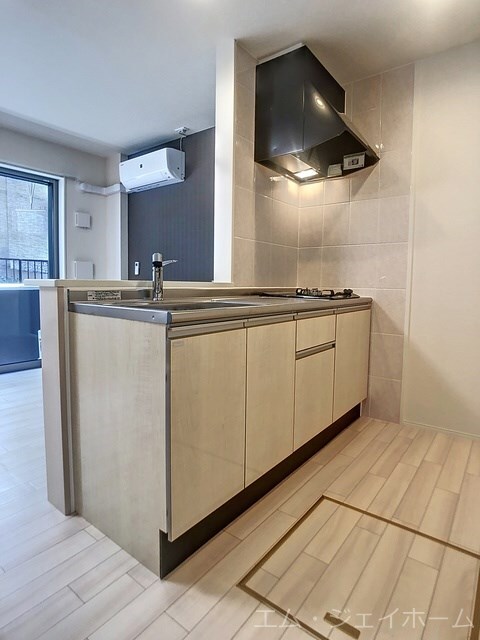 フロンティアの物件内観写真