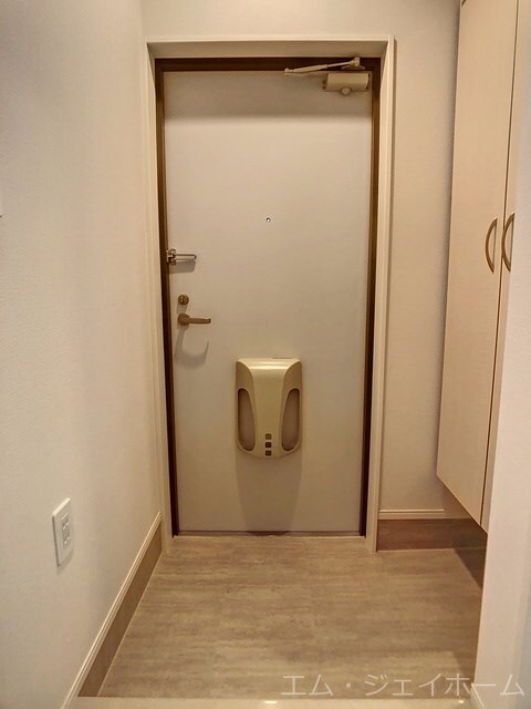 フロンティアの物件内観写真