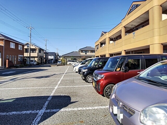 フローラルコートの物件外観写真