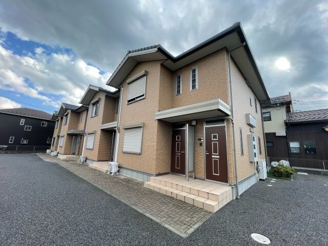 ファイン・レジデンスの物件外観写真