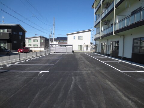 シャイニング壱番館の物件外観写真