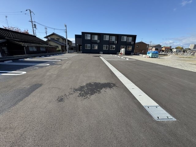 エトワール下坂浜Aの物件外観写真