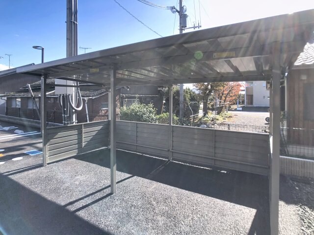 エトワール下坂浜Aの物件外観写真