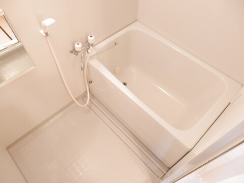 シダーコンフォール弐番館の物件内観写真