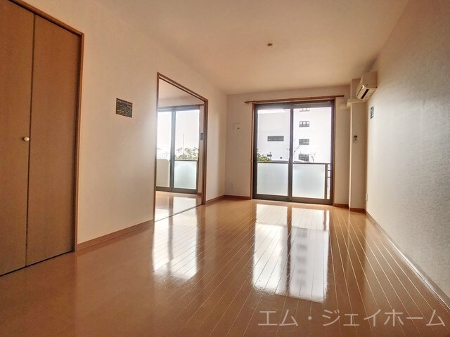 ビラ・レークサイドの物件内観写真