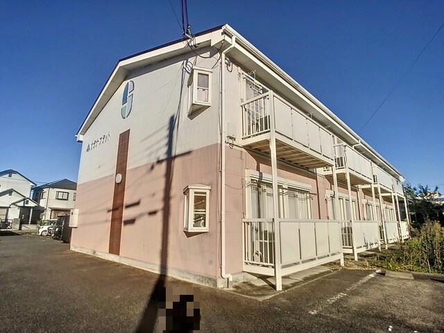 サラナフラットの物件外観写真