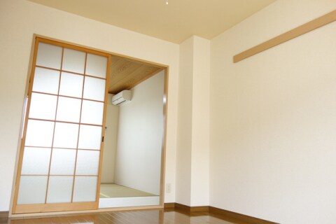 SurplusみくもCの物件内観写真