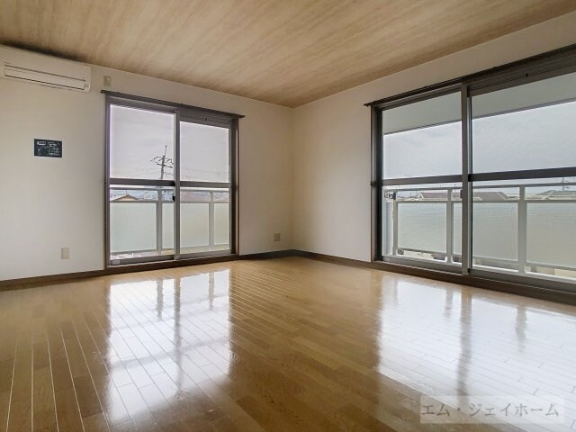 ヴィラ・デ・コローレの物件内観写真