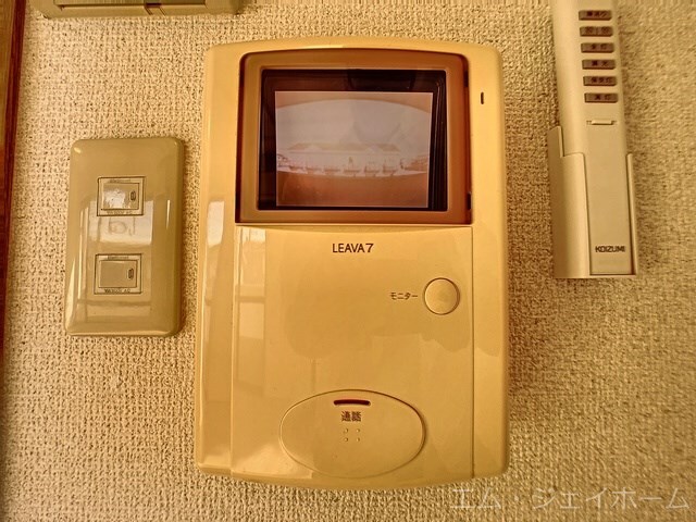 フローラルコートの物件内観写真